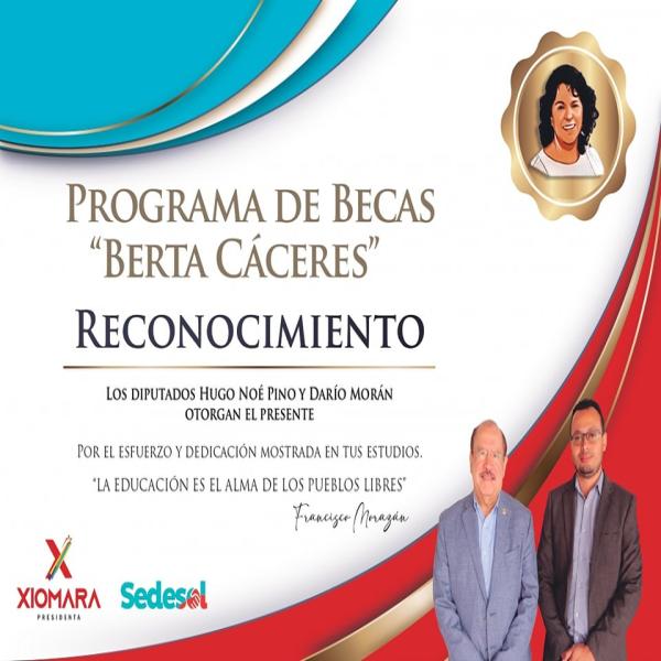 Entrega de Becas "Berta Cáceres"